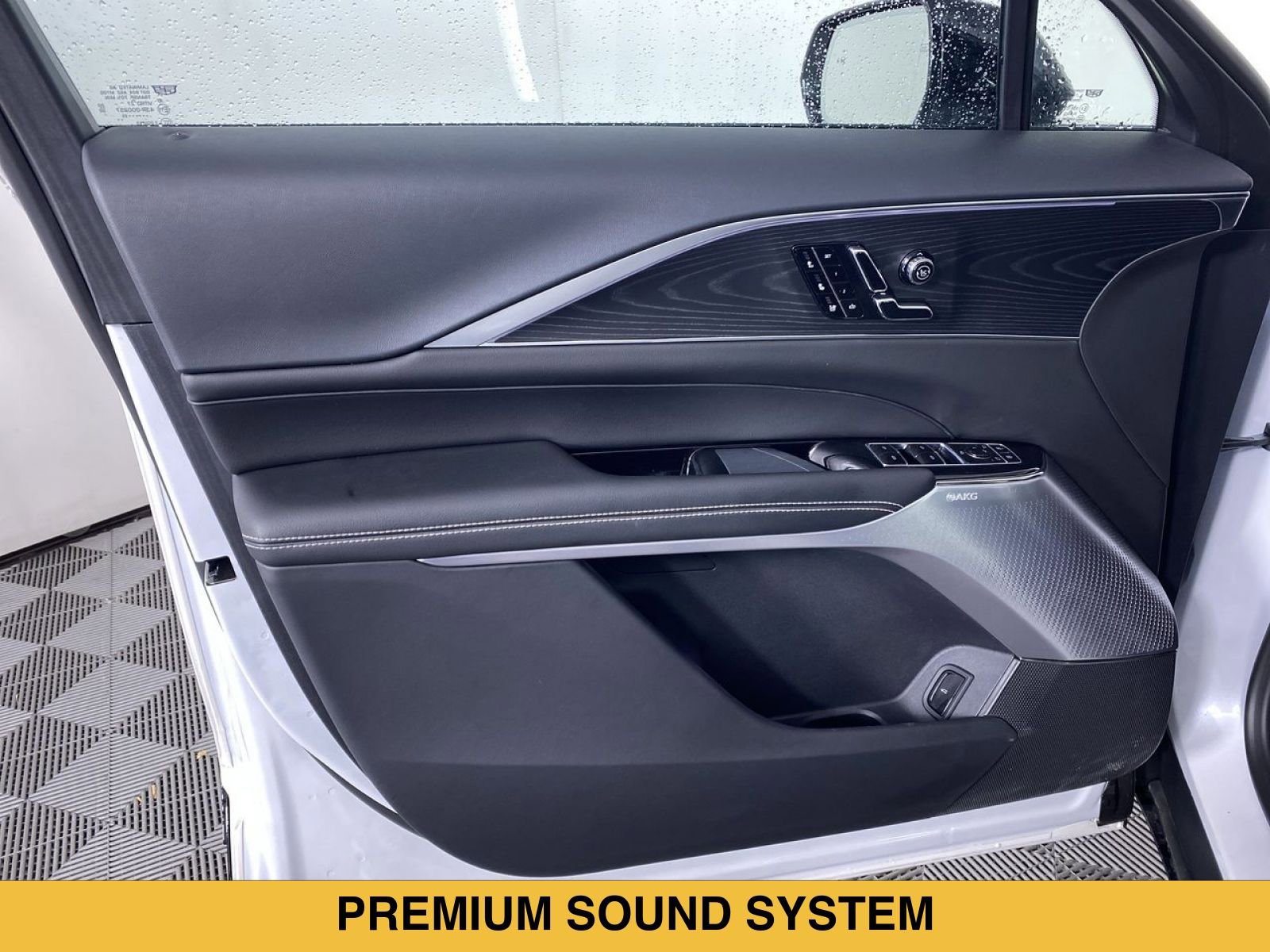 Certified 2025 Cadillac Lyriq Luxury w/ LPO, Floor Liner Package AWD/4WD image 12