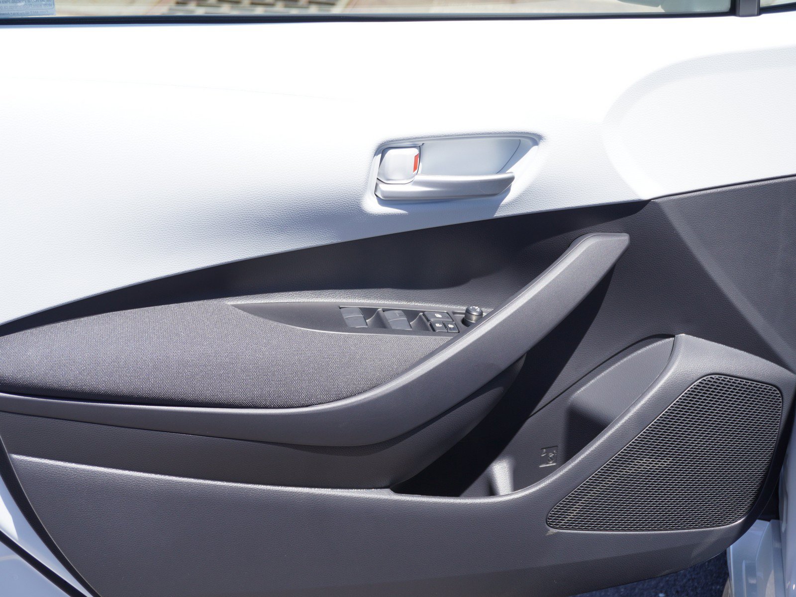New 2026 Toyota Corolla SE FWD image 17