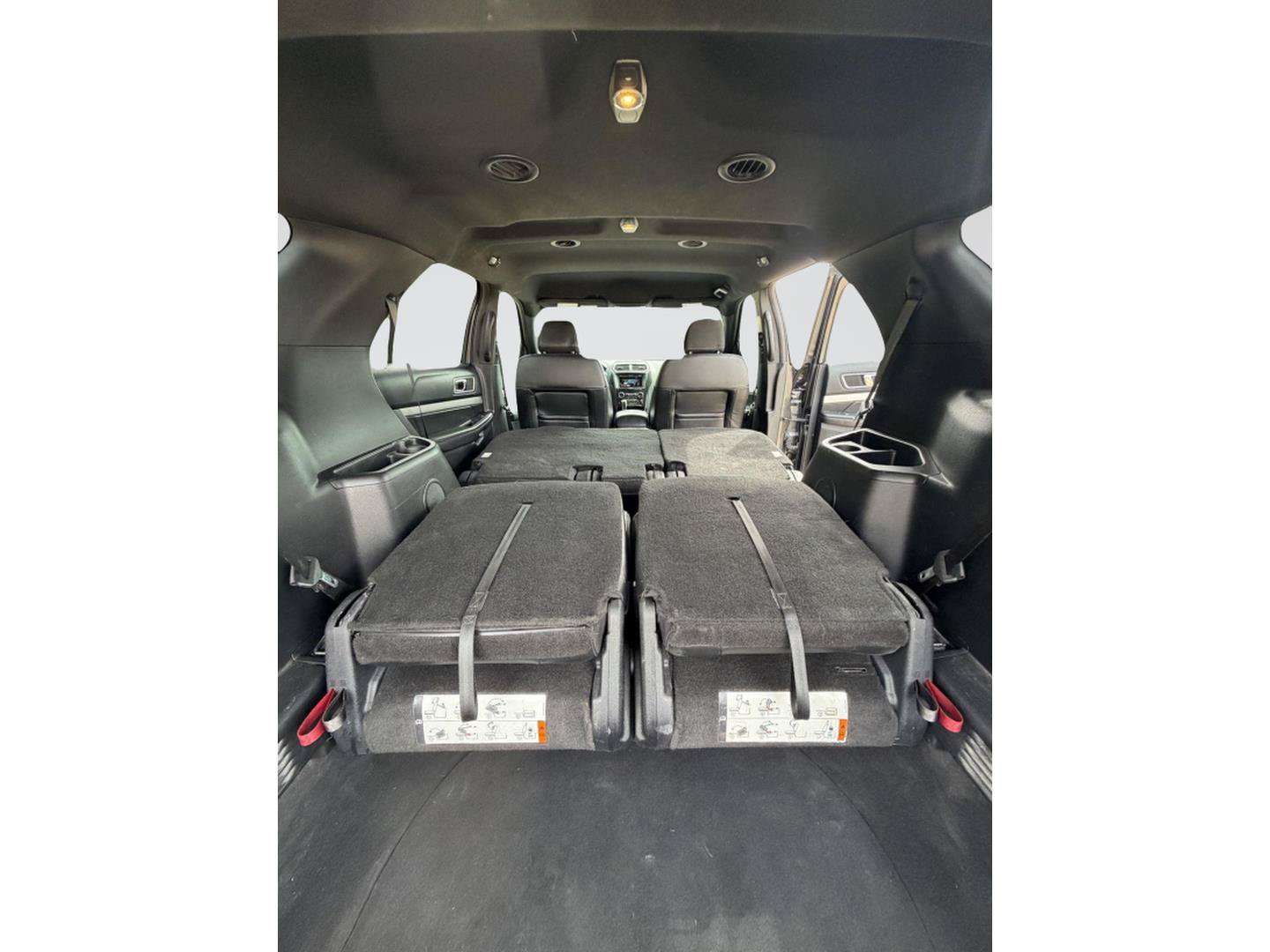 Used 2016 Ford Explorer XLT w/ Equipment Group 202A FWD image 26