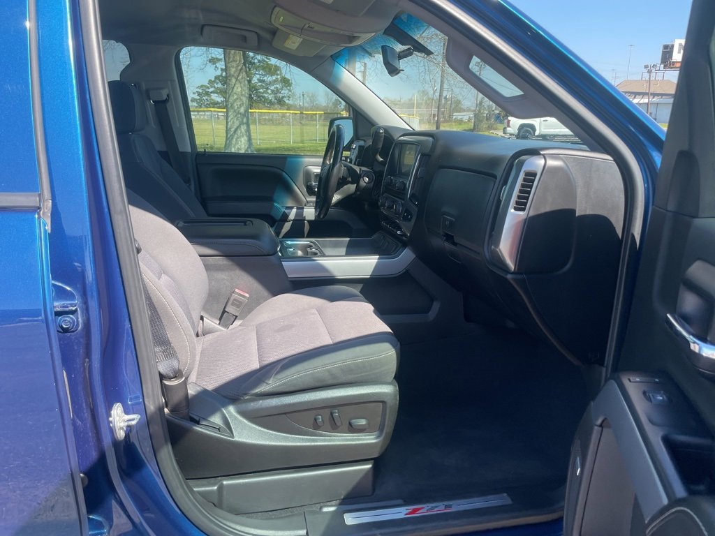 Used 2018 Chevrolet Silverado 1500 LT w/ Texas Edition image 21
