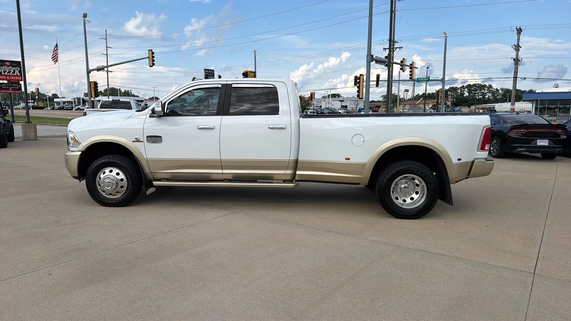 Used 2015 RAM 3500 Laramie Longhorn w/ Convenience Group AWD/4WD image 10