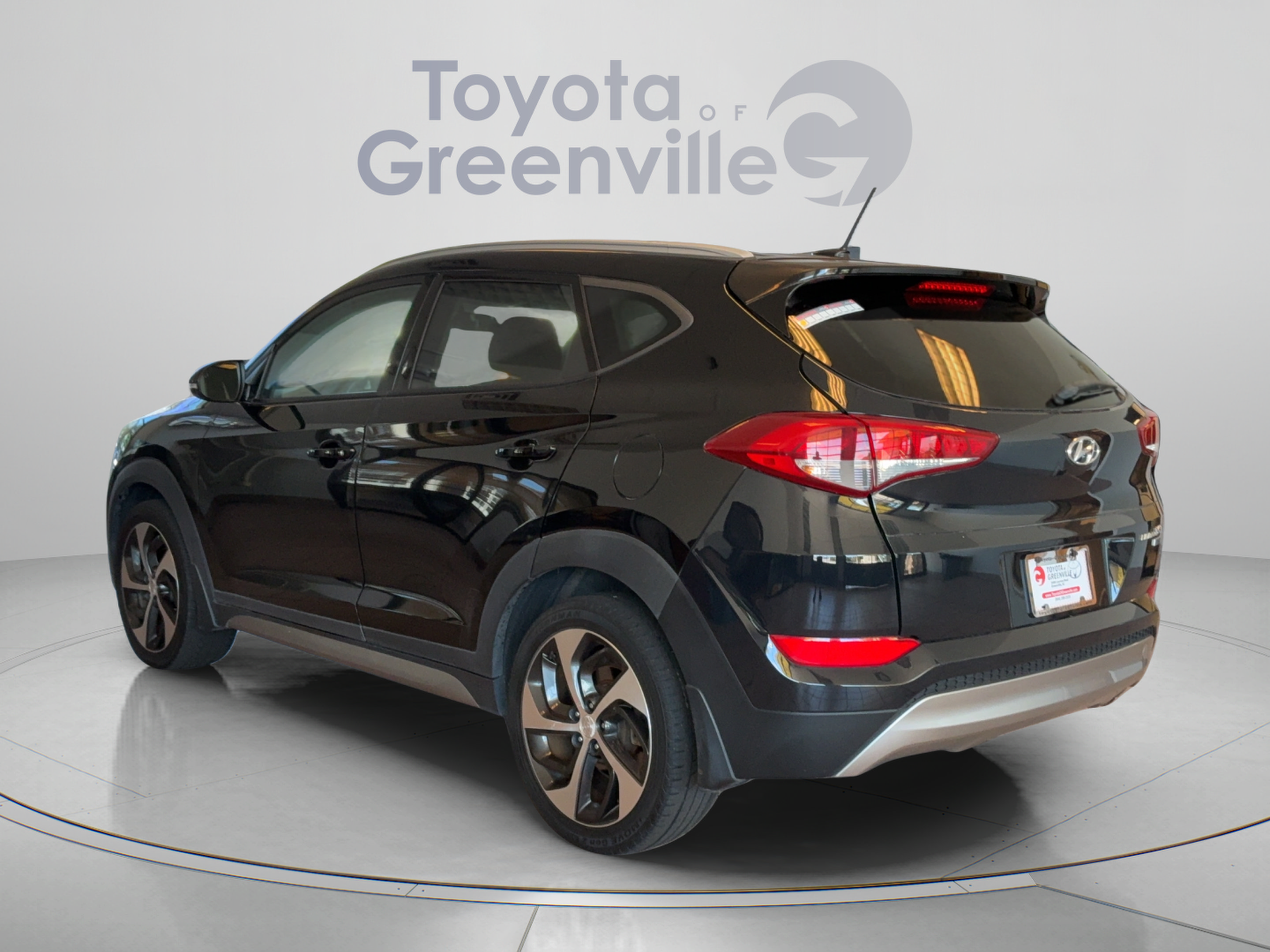 Used 2017 Hyundai Tucson Sport w/ Cargo Package AWD/4WD image 4