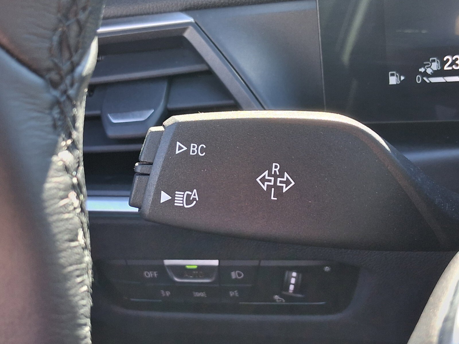 Certified 2023 BMW 330e xDrive w/ Premium Package image 30