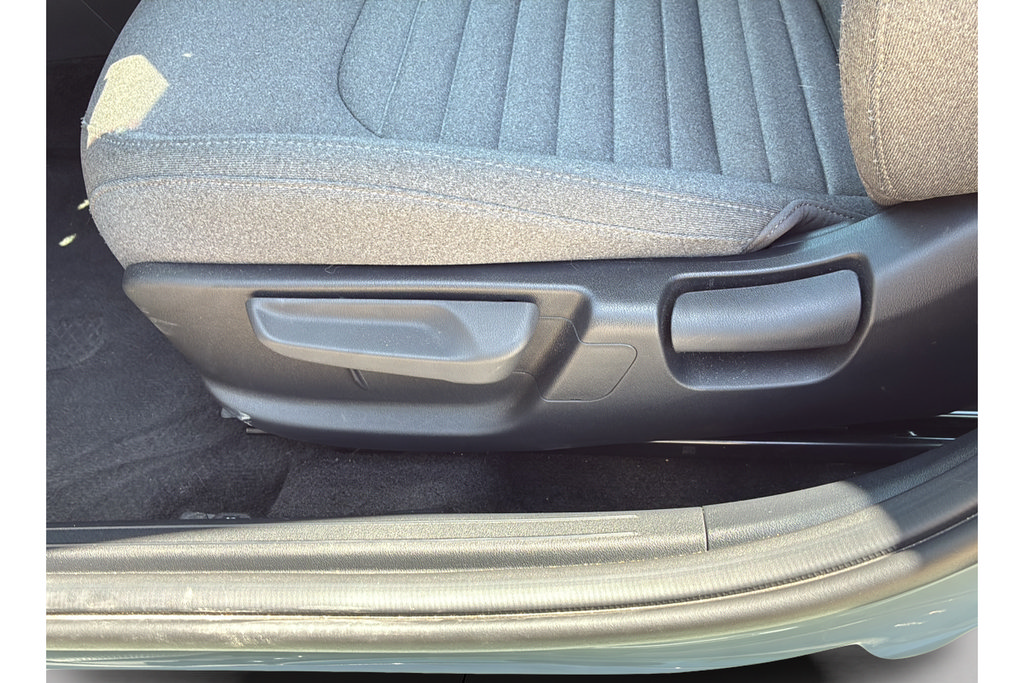 Used 2025 Kia K4 EX FWD image 27