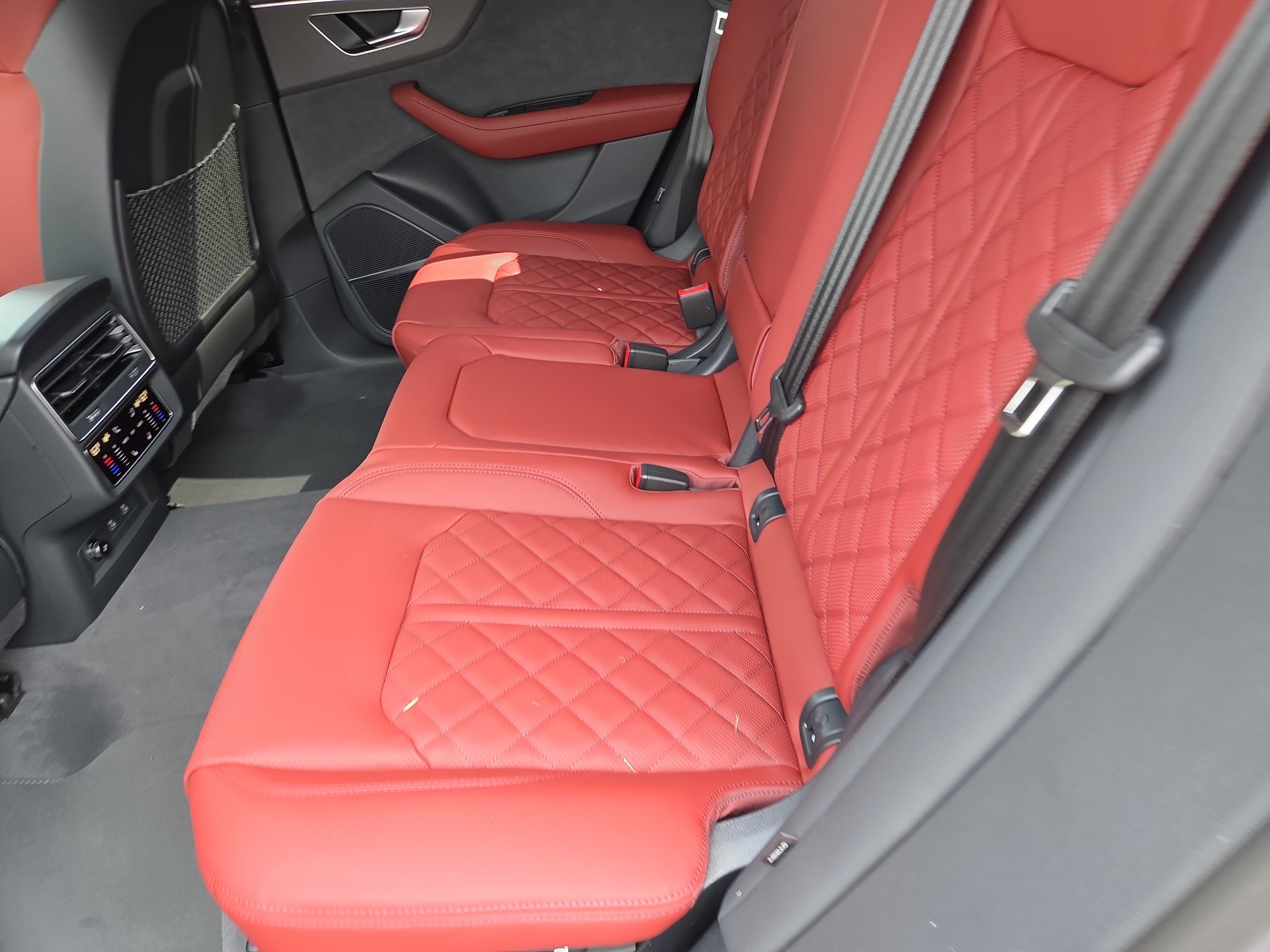 New 2026 Audi SQ8 Premium Plus AWD/4WD image 6