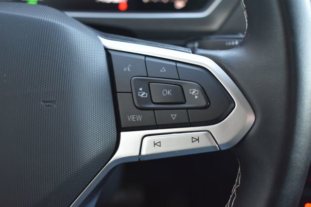 Used 2023 Volkswagen Tiguan SE image 23