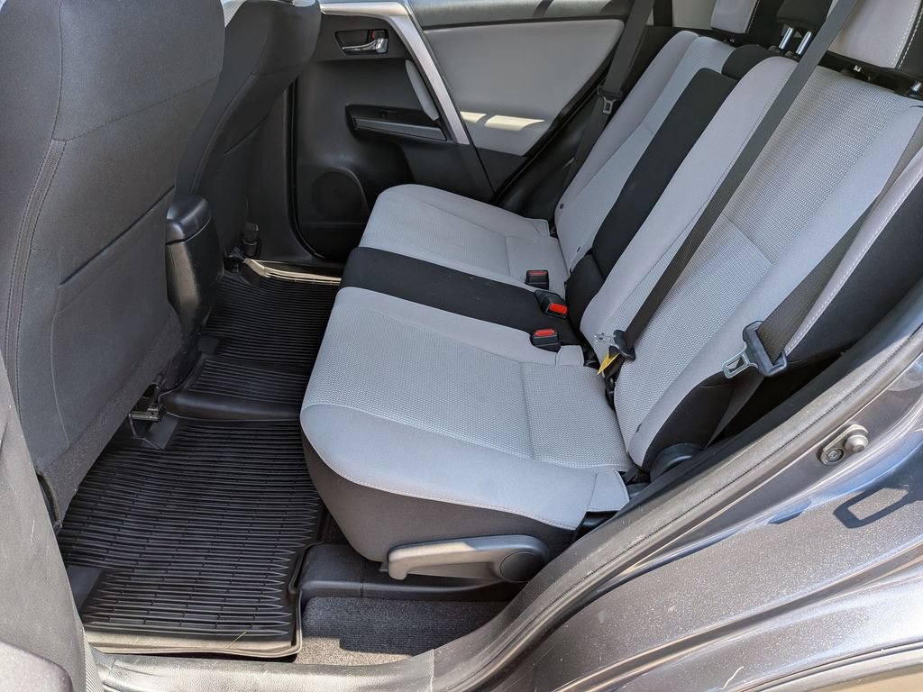 Used 2017 Toyota RAV4 XLE w/ Plus Special Value Package AWD/4WD image 28