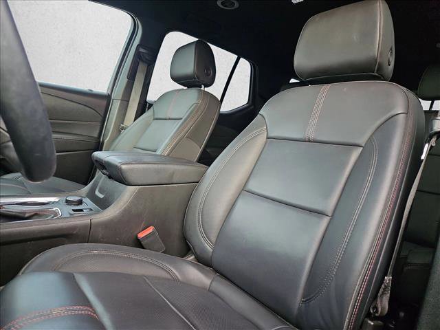 Used 2023 Chevrolet Traverse RS image 13