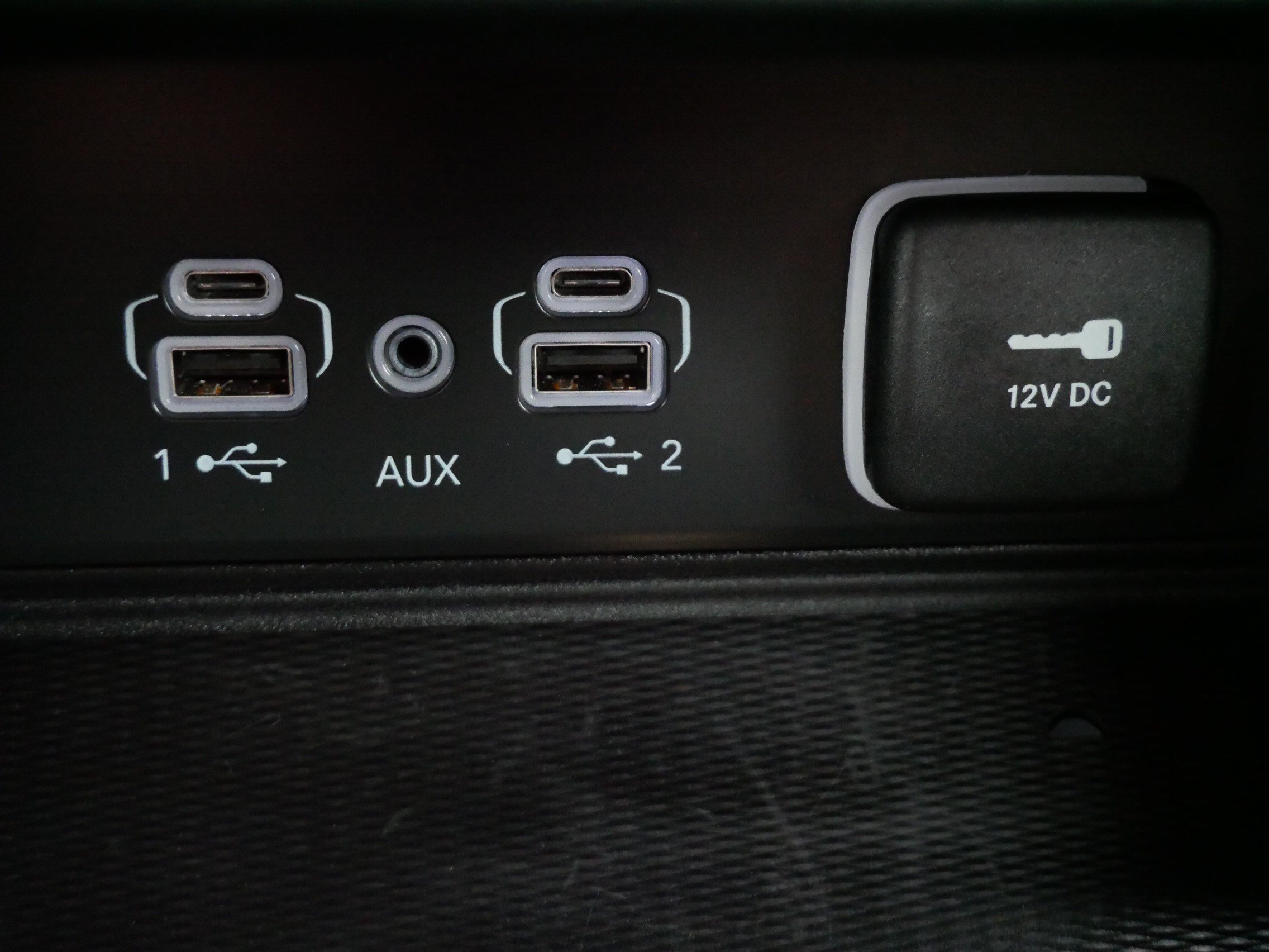 Used 2025 Jeep Grand Cherokee L Altitude AWD/4WD image 29