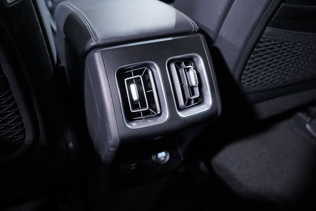 Used 2023 Kia Sorento EX FWD image 19