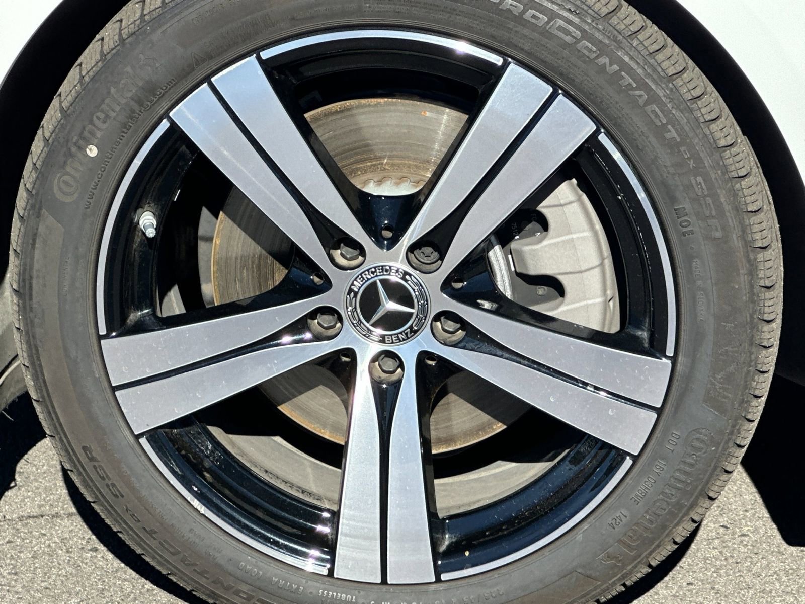 Certified 2025 Mercedes-Benz C 300 4MATIC Sedan image 31