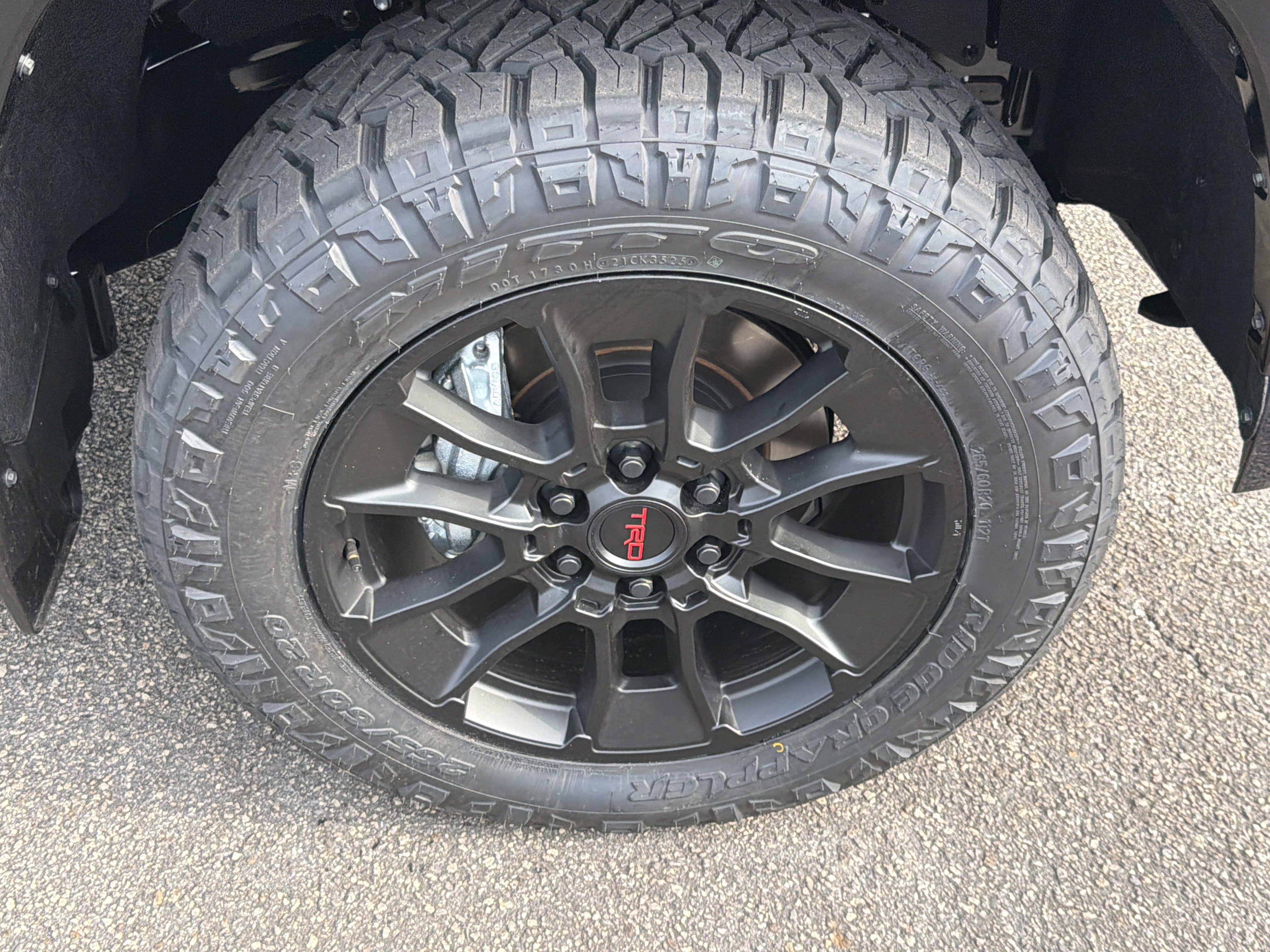 New 2026 Toyota Tundra Platinum w/ TRD Off-Road Package AWD/4WD image 22
