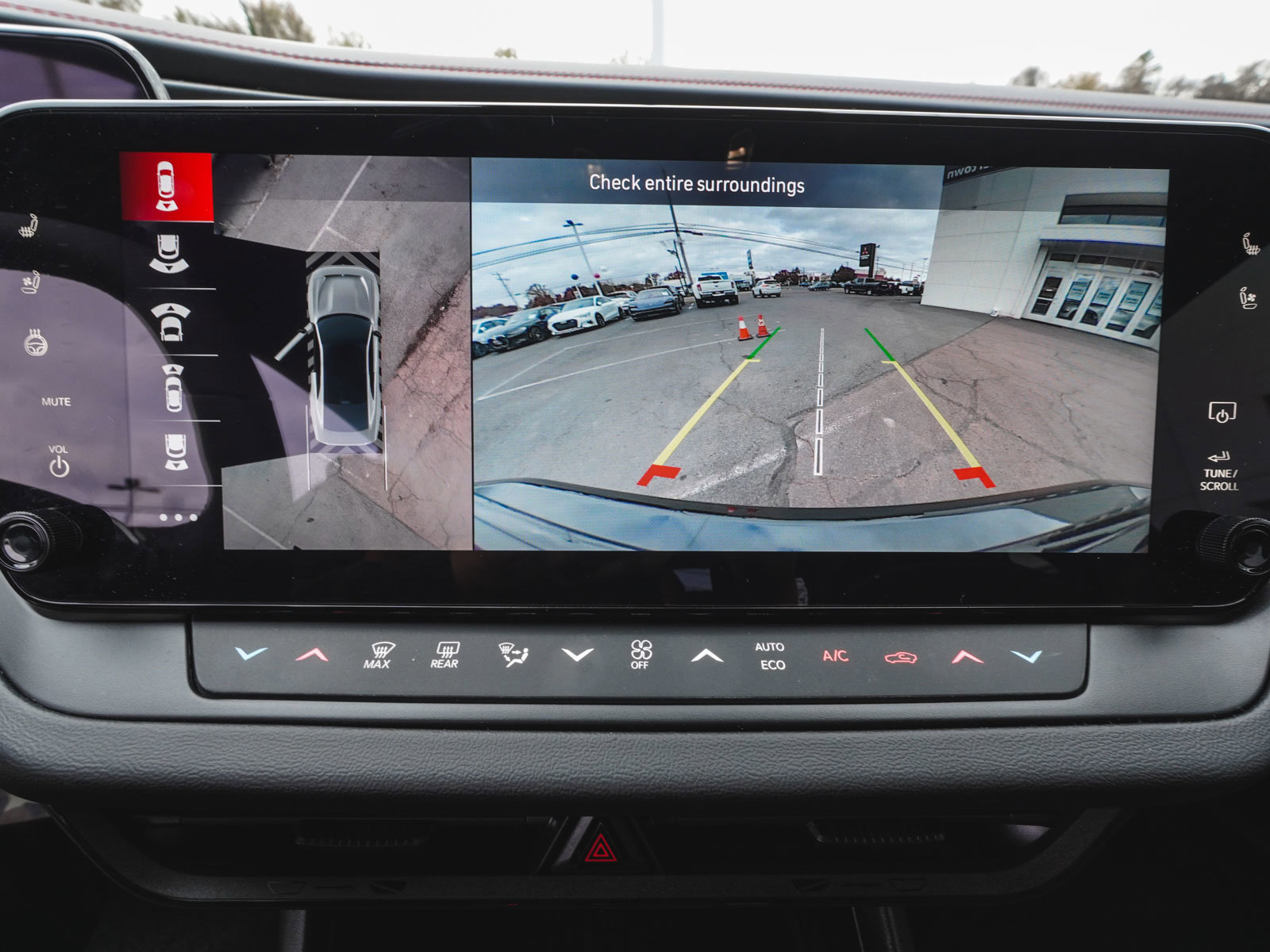 Used 2024 Dodge Charger R/T Scat Pack w/ Plus Group image 19