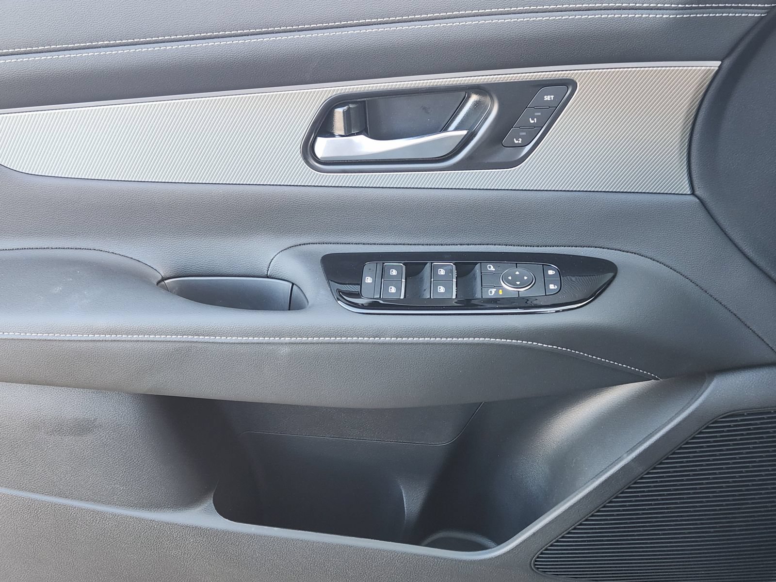 Certified 2025 Nissan Murano SL AWD/4WD image 17