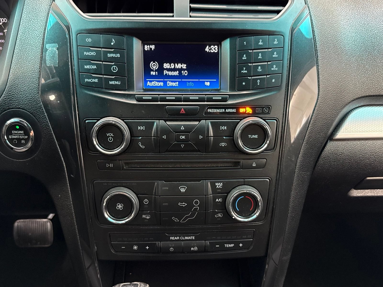 Used 2017 Ford Explorer XLT AWD/4WD image 24