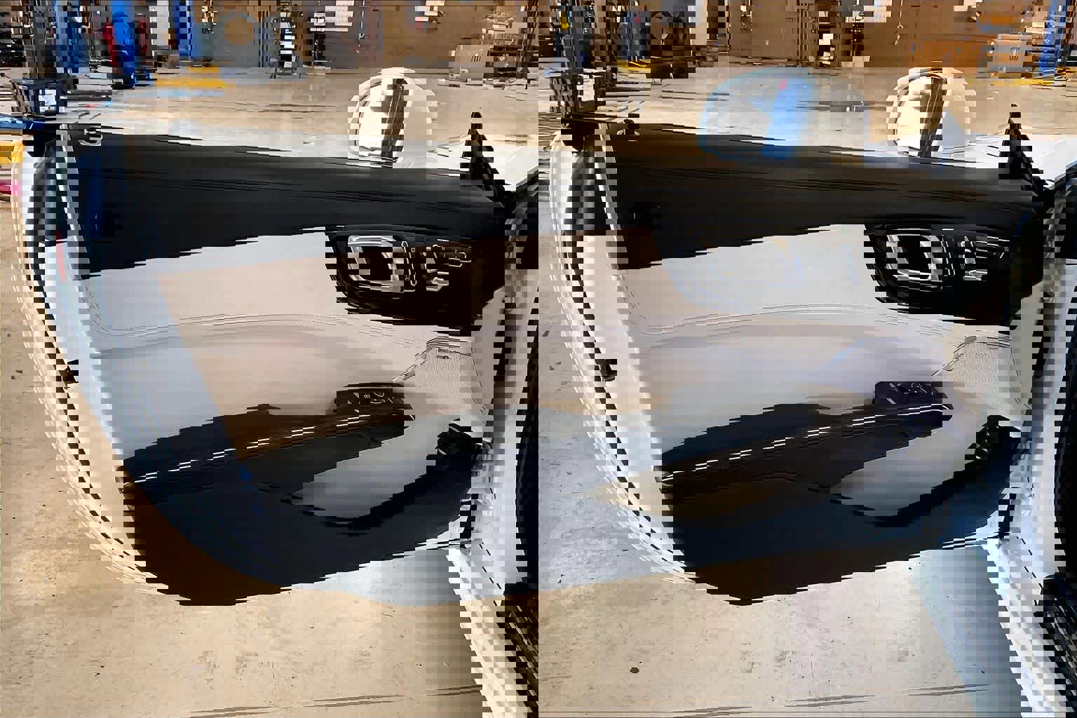 Used 2016 Mercedes-Benz SL 550 image 19