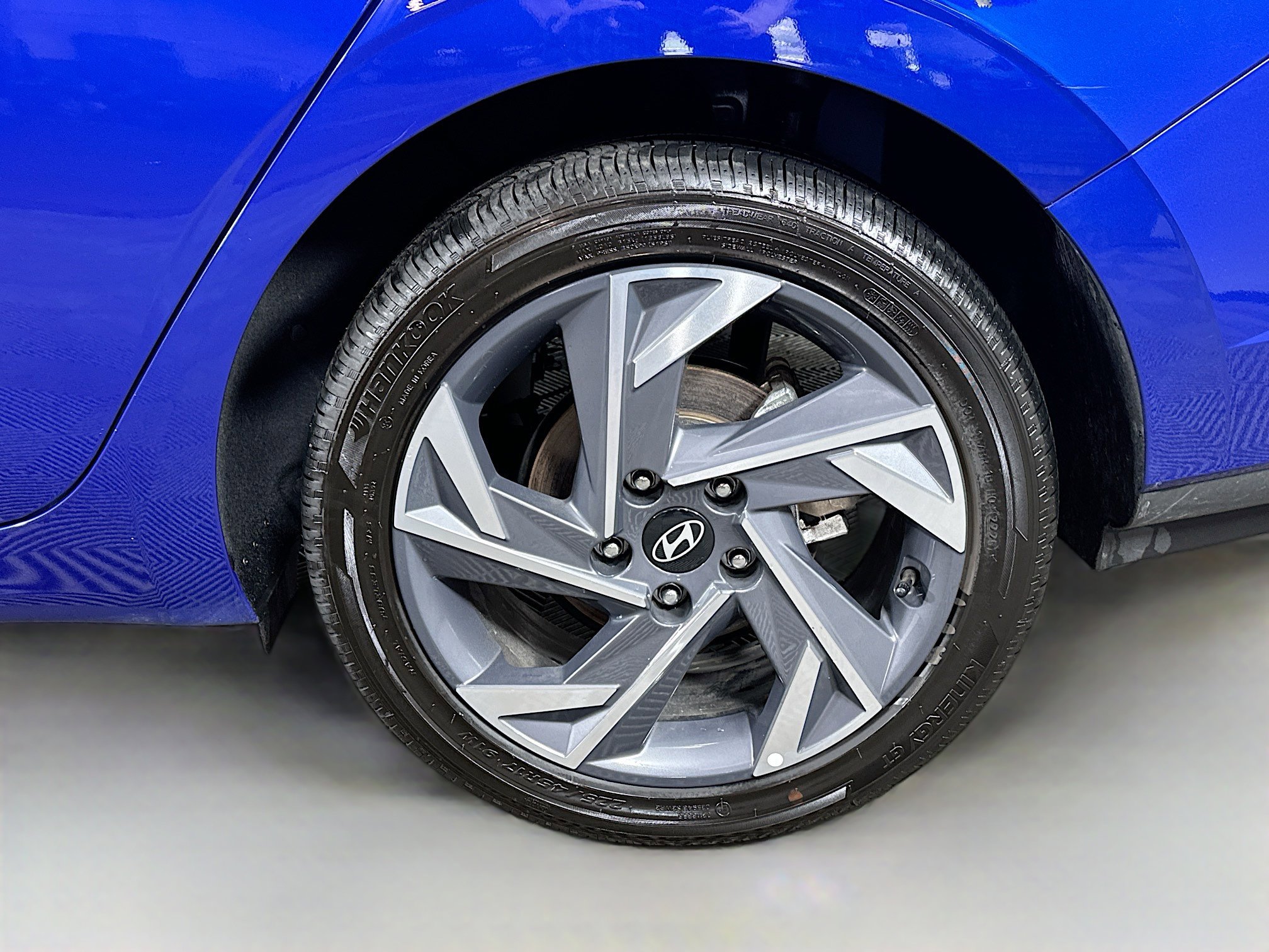 Certified 2025 Hyundai Elantra Sport w/ Cargo Package FWD image 28