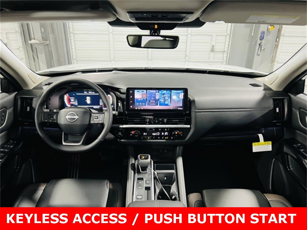 New 2026 Nissan Pathfinder Platinum image 4