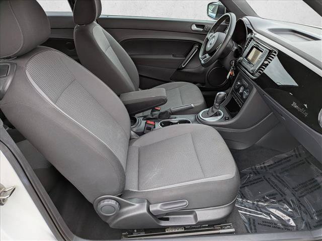 Used 2016 Volkswagen Beetle 1.8T S FWD image 18