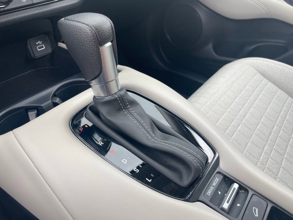 Used 2025 Honda HR-V LX image 18