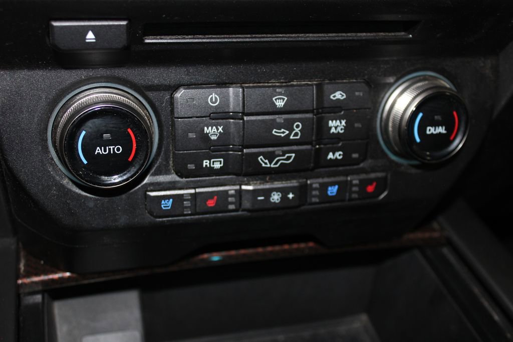 Used 2017 Ford F150 Raptor w/ Equipment Group 802A Luxury image 48