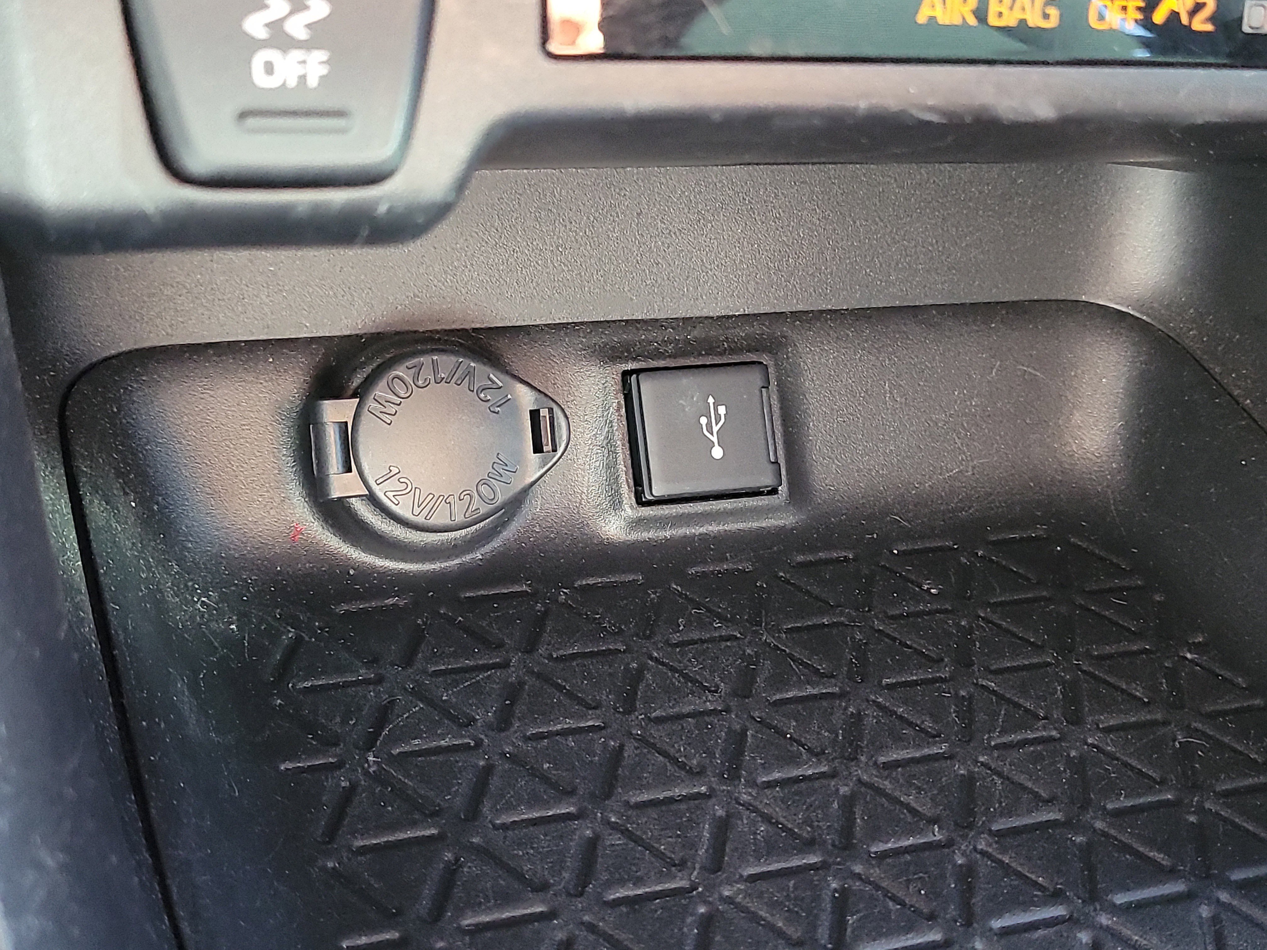 Certified 2021 Toyota RAV4 LE image 24