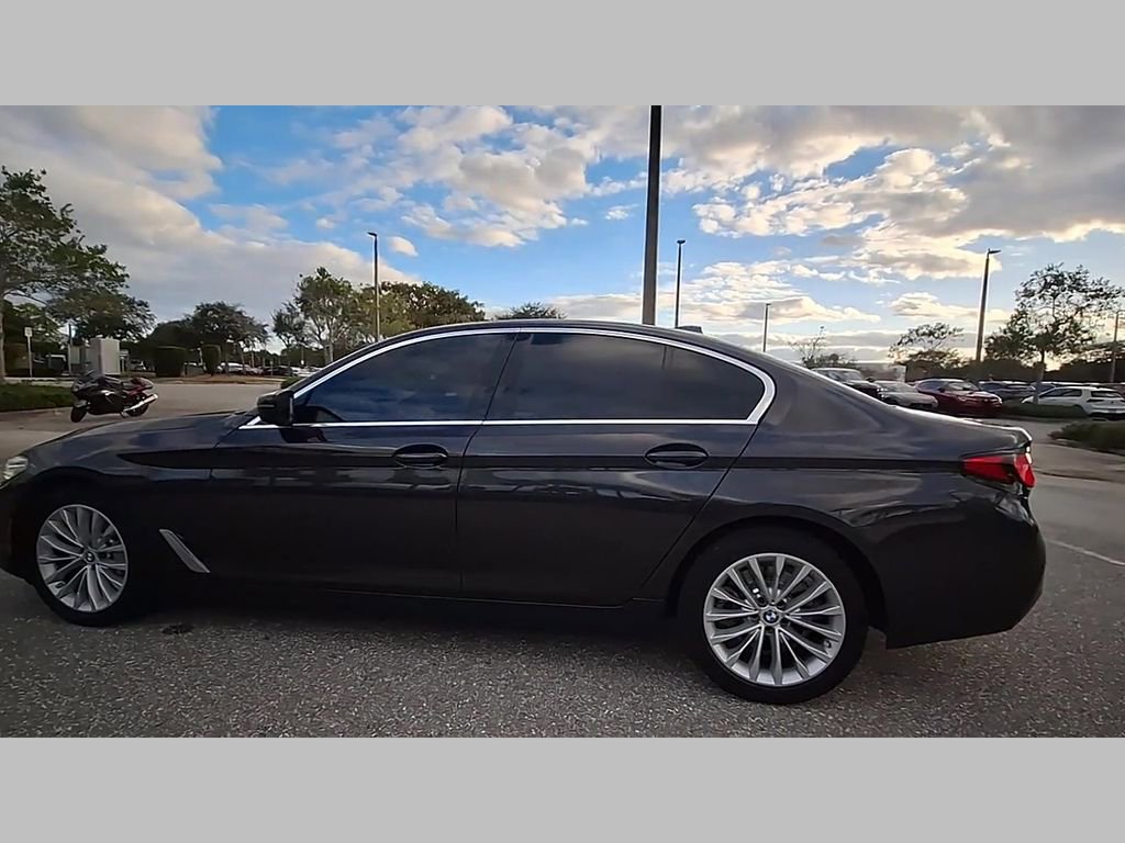Used 2023 BMW 530i w/ Premium Package image 51