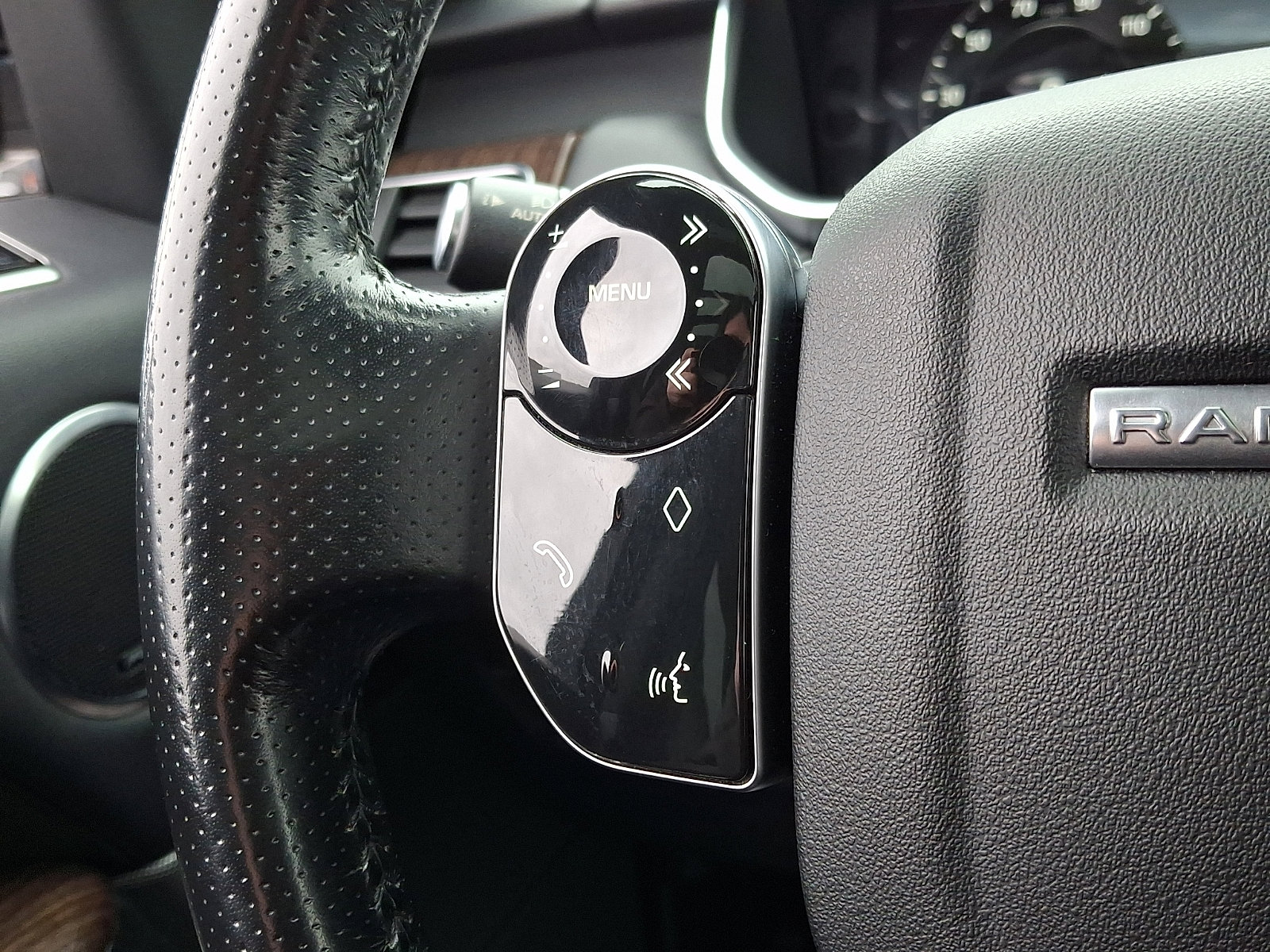 Used 2019 Land Rover Range Rover Sport HSE image 21