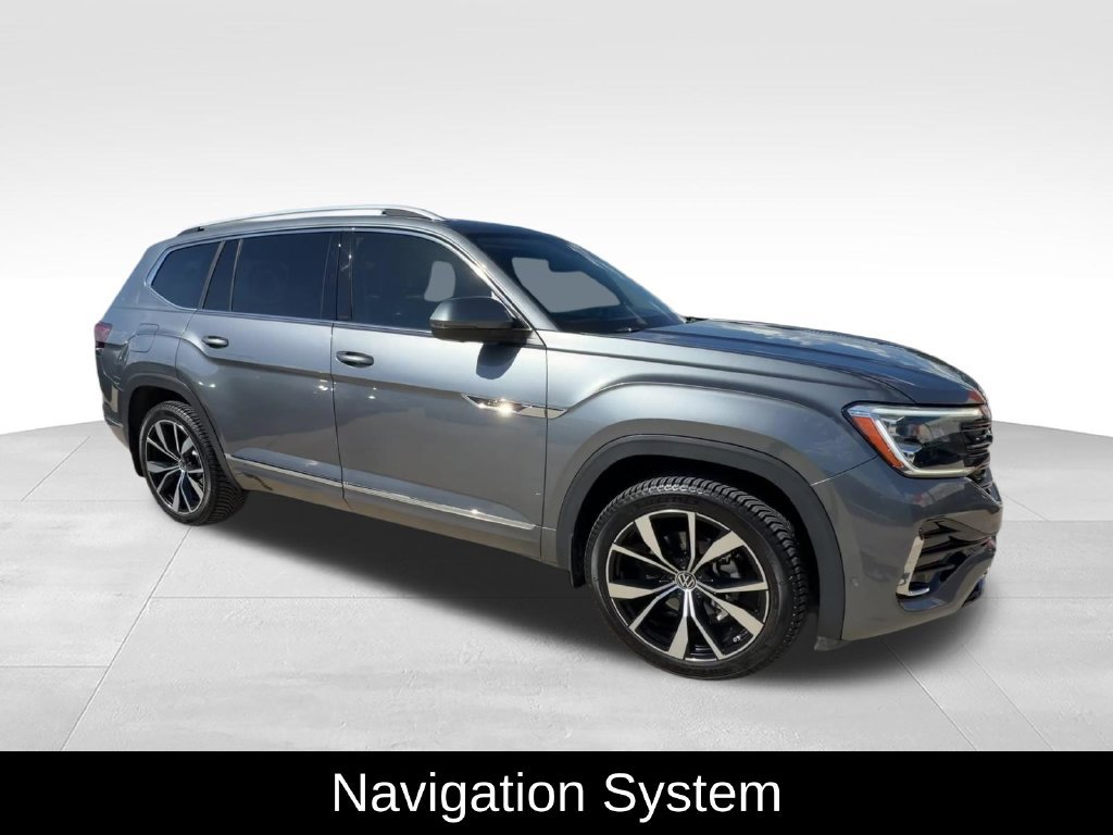 Used 2024 Volkswagen Atlas SEL Premium R-Line AWD/4WD image 2