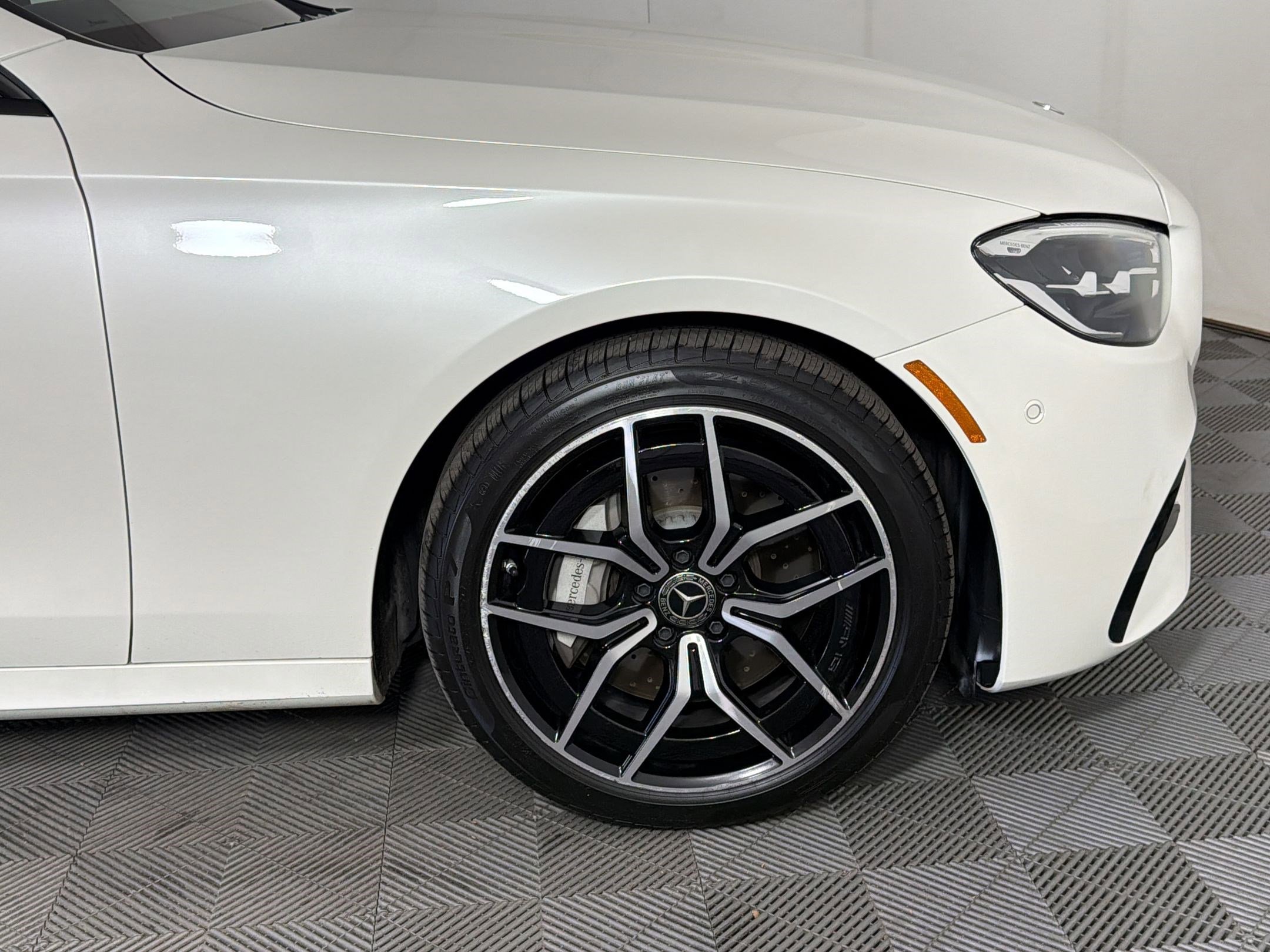 Used 2023 Mercedes-Benz E 350 4MATIC Sedan image 12