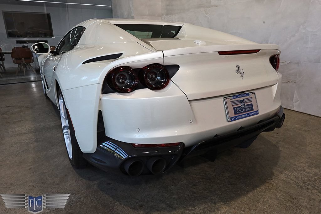 Used 2021 Ferrari 812 GTS RWD image 10