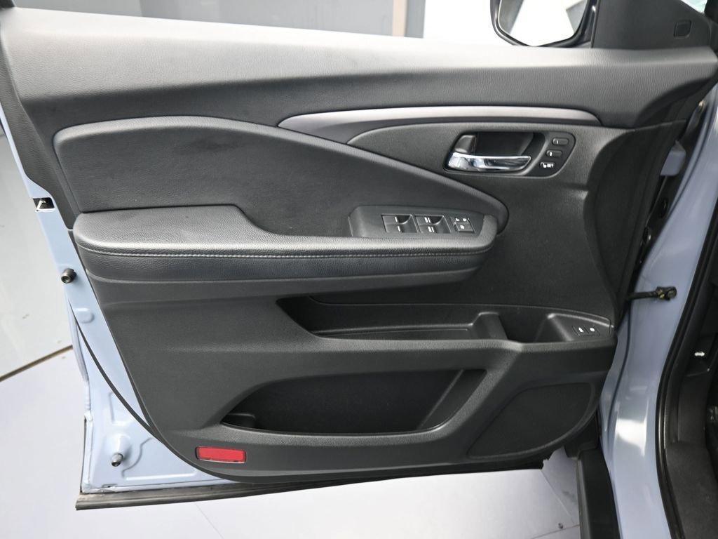 Used 2022 Honda Pilot Special Edition image 13