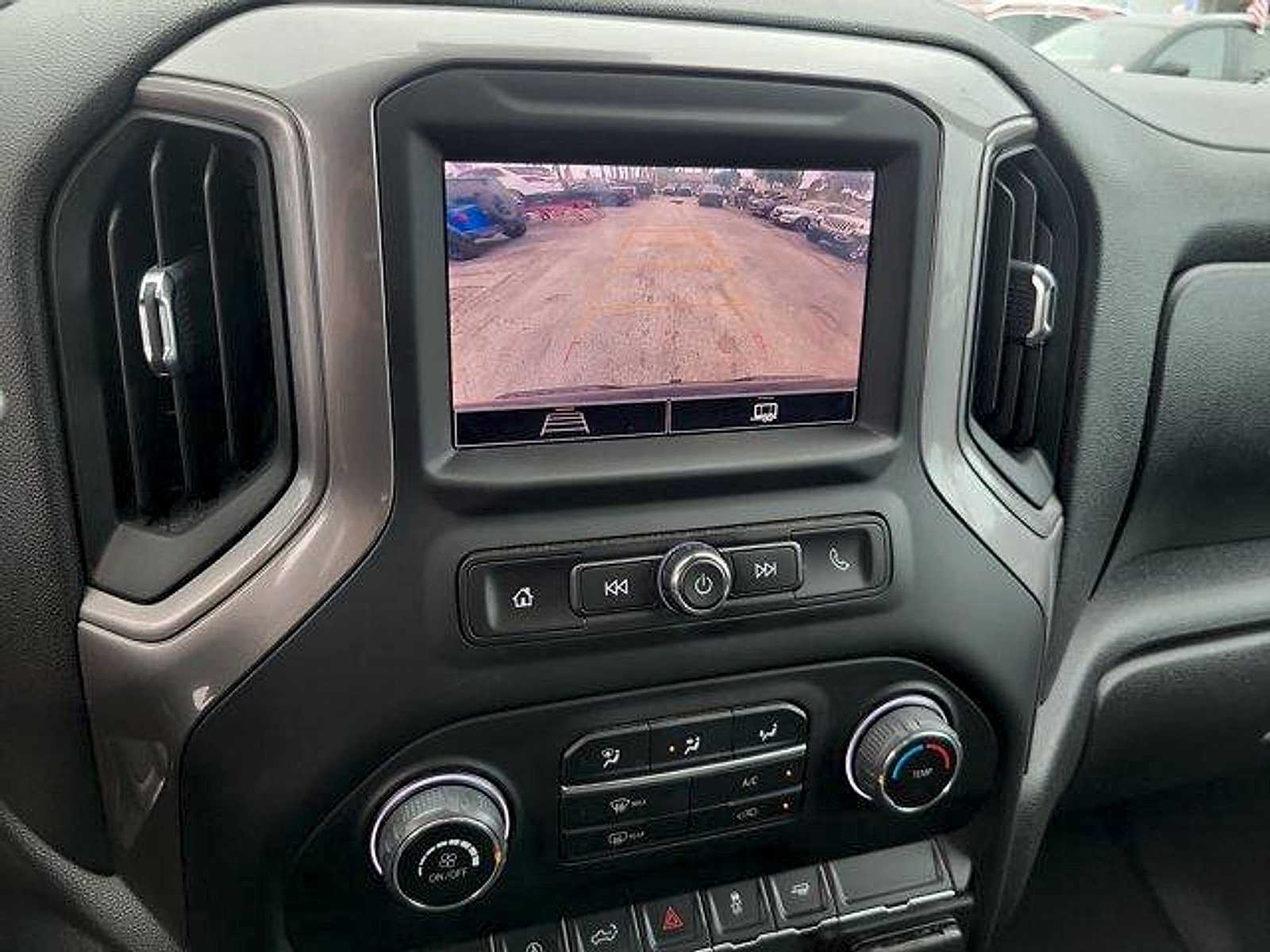 Used 2022 Chevrolet Silverado 1500 Custom RWD image 30