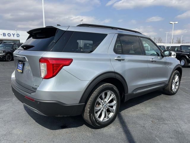 Certified 2022 Ford Explorer XLT w/ Equipment Group 202A image 8