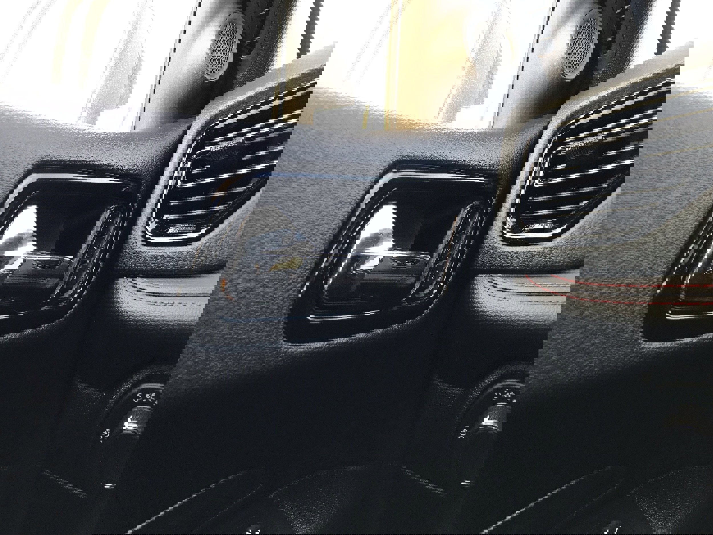 Used 2024 Dodge Durango GT image 35