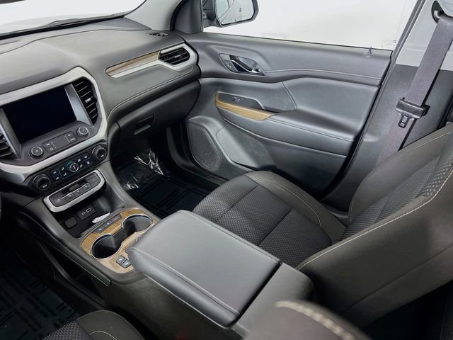 Used 2023 GMC Acadia SLE image 23