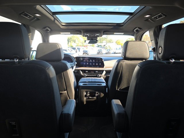 Used 2025 Chevrolet Tahoe High Country w/ Sun And Tow Package AWD/4WD image 32