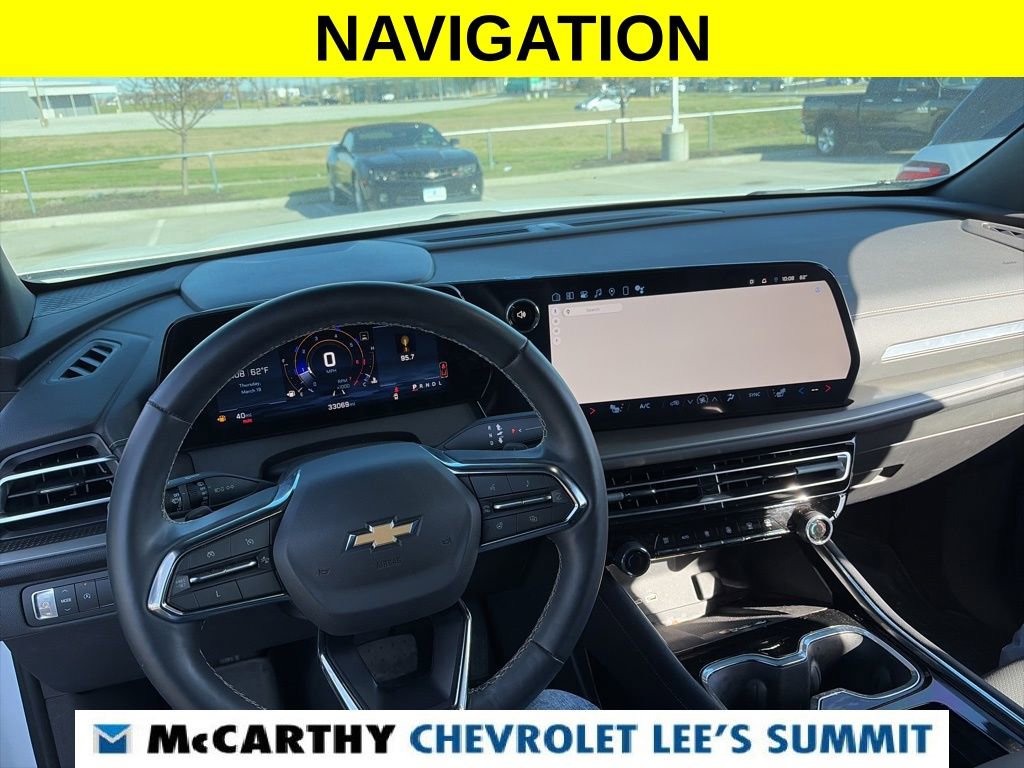 Used 2024 Chevrolet Traverse LT image 17