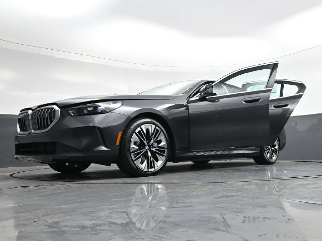 New 2026 BMW i5 eDrive40 AWD/4WD image 45