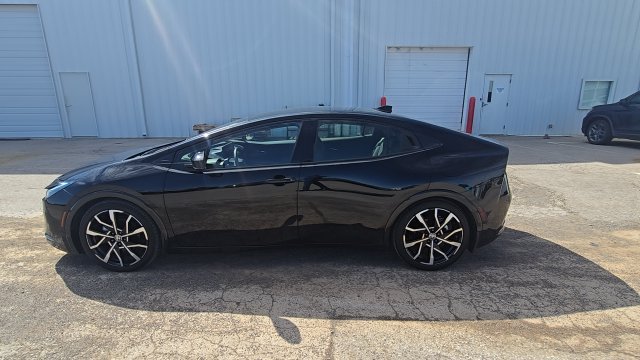 Used 2024 Toyota Prius Prime Premium w/ Advanced Technology Package FWD image 10