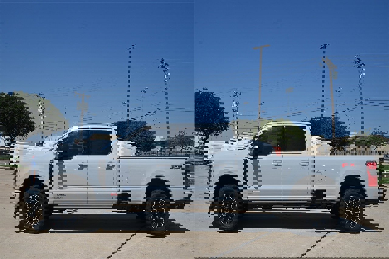 New 2026 Ford F250 Platinum image 25