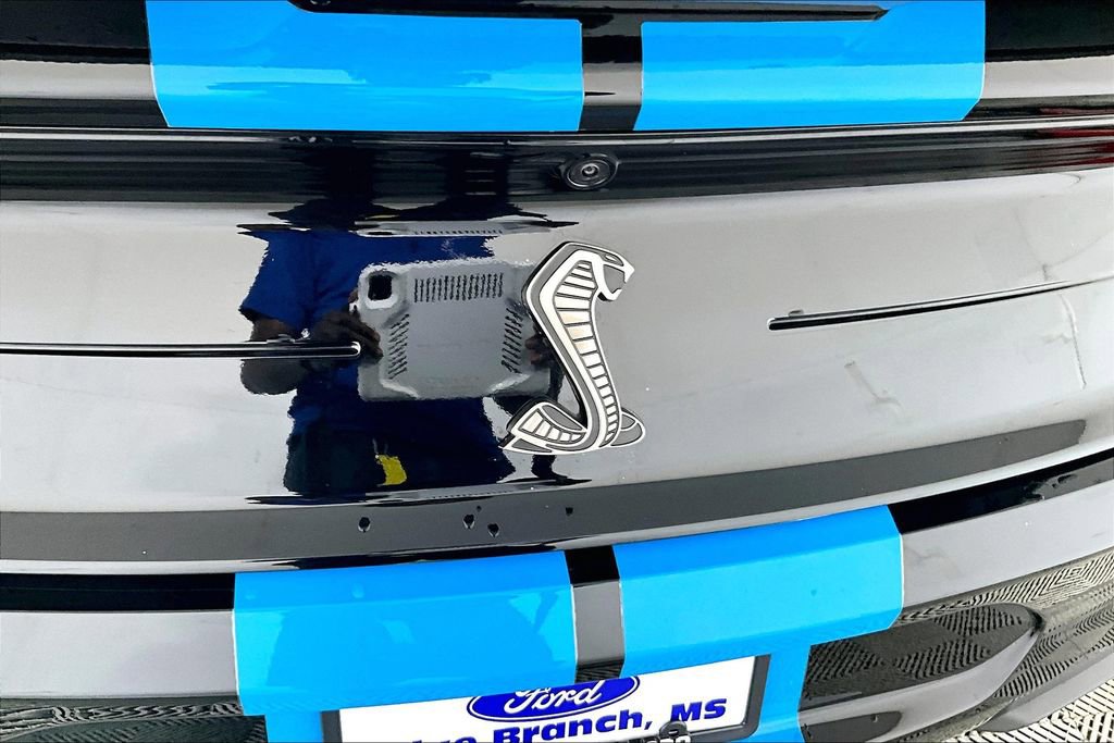 Used 2021 Ford Mustang Shelby GT500 w/ Technology Package image 14