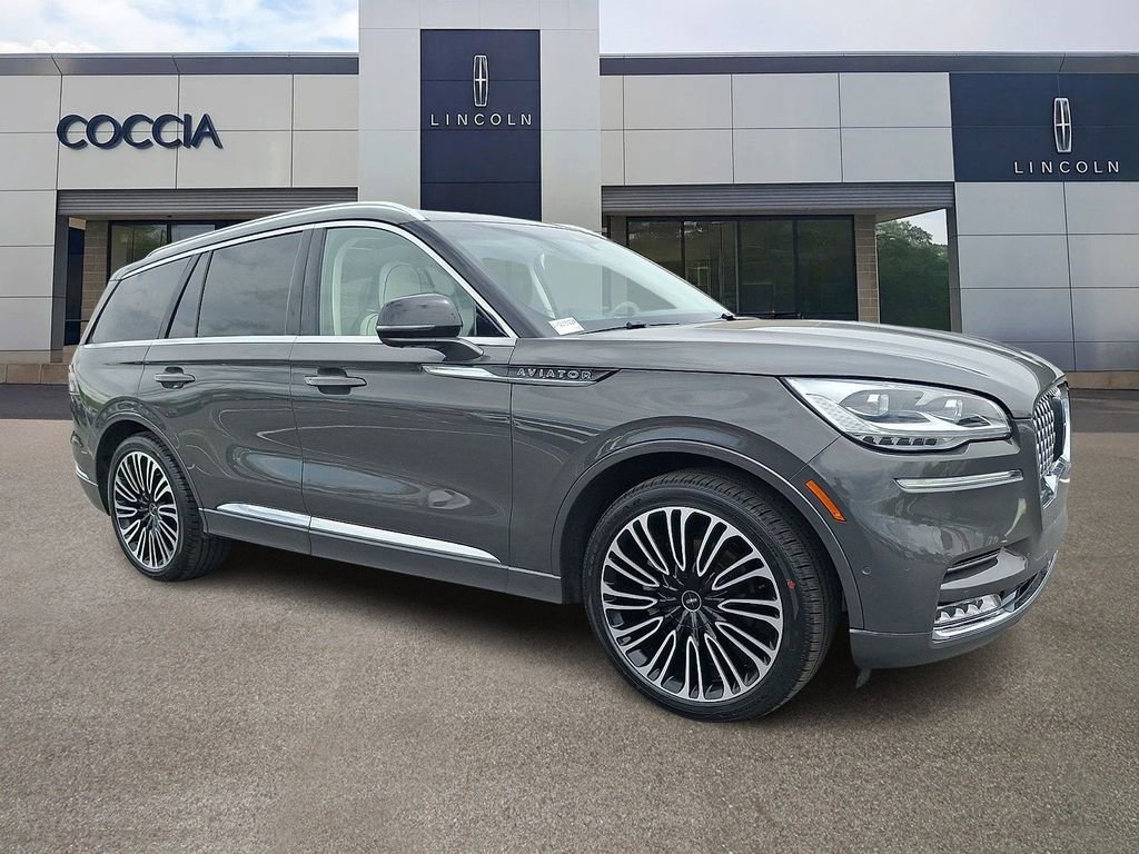 Certified 2023 Lincoln Aviator Black Label w/ Dynamic Handling Package AWD/4WD image 3