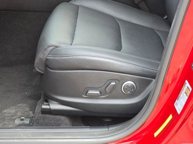 Used 2022 Genesis GV70 2.5T w/ Select Package image 18