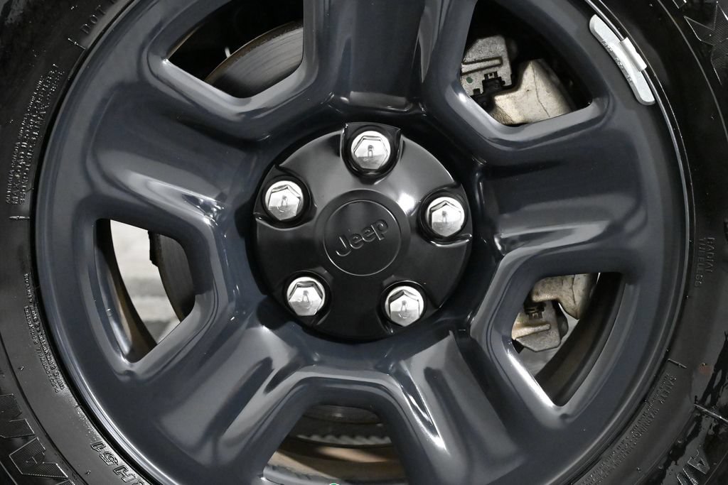Used 2024 Jeep Wrangler Sport AWD/4WD image 30