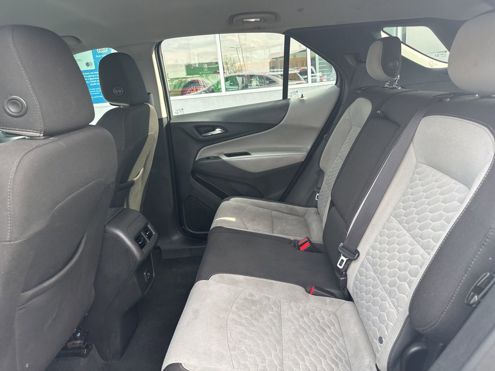 Used 2020 Chevrolet Equinox LS FWD image 16