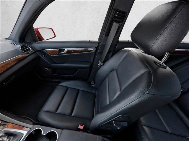 Used 2013 Mercedes-Benz C 250 Sedan image 20