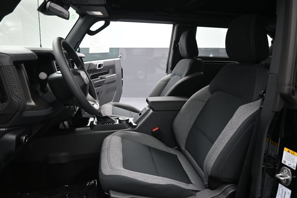 New 2026 Ford Bronco 2-Door AWD/4WD image 9