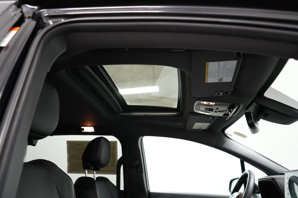 Used 2024 Toyota Sienna XSE w/ XSE Premium Package FWD image 29