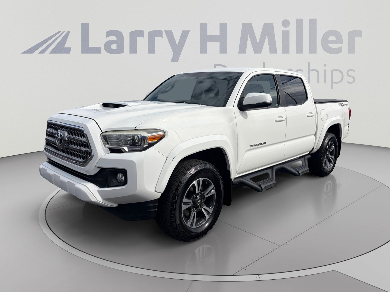 Used 2017 Toyota Tacoma TRD Sport w/ Tow Package